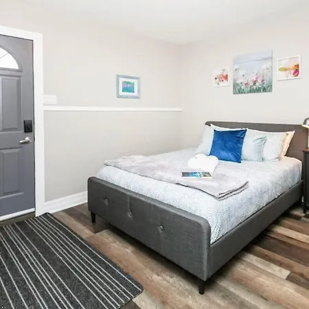 Work-friendly 2-bedroom In Vanier