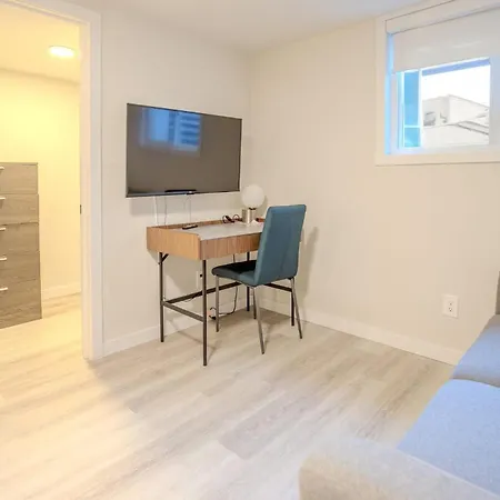 Luxury Brand New With Free Parking In 4*