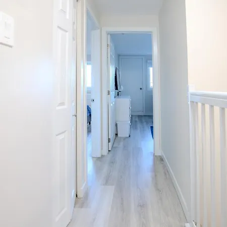 Luxury Brand New With Free Parking In 4*