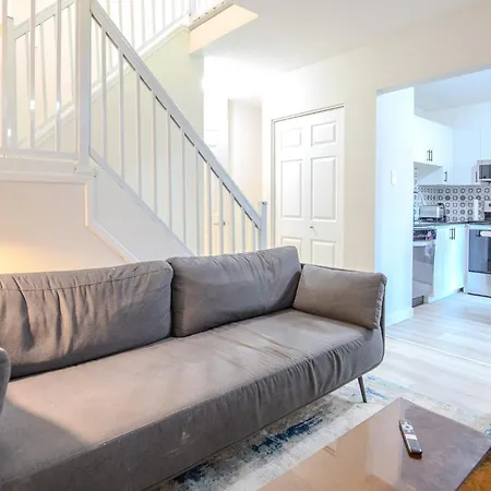 Luxury Brand New With Free Parking In Hotel 4*