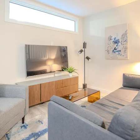 Luxury Brand New With Free Parking In 4* Ottawa