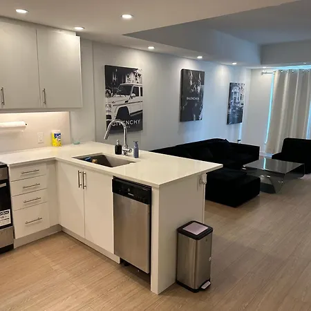 Apartment In The Heart Of Downtown *