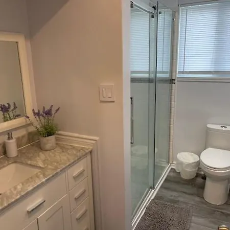 Homestay Southgate, 1 Ottawa