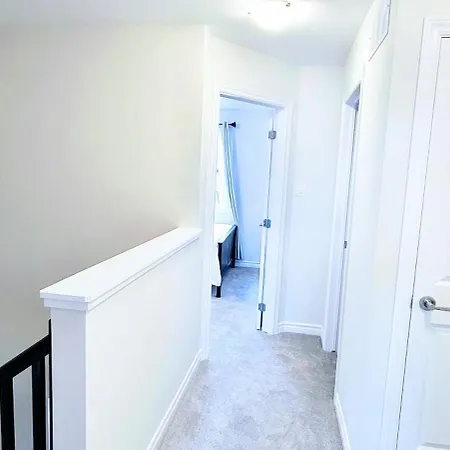 New Build With Primetv, Movies, Games, Airport 10 Mins Ottawa