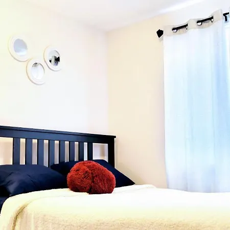 Apartment New Build With Primetv, Movies, Games, Airport 10 Mins