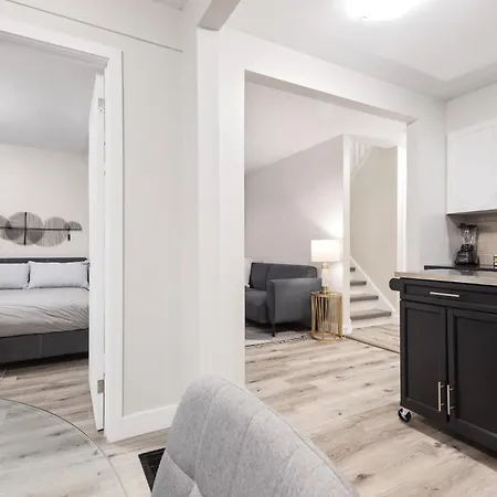 Hotel Private In Nepean For Family - 14 Minutes From Downtown