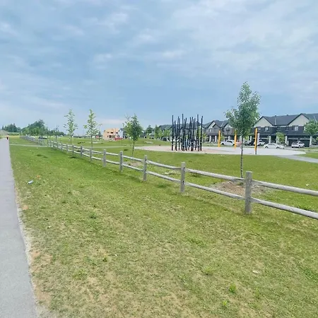 Barhaven House Holiday home Ottawa
