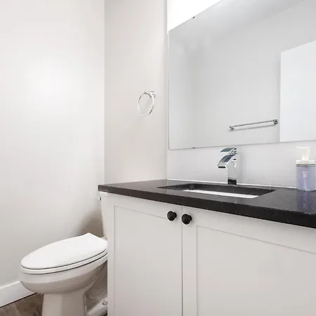 Private In Nepean For Family - 14 Minutes From Downtown Ottawa
