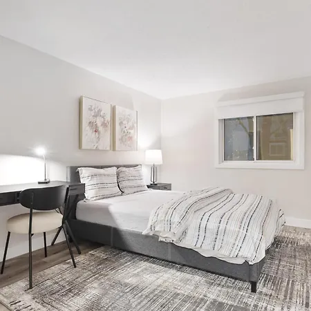 Private In Nepean For Family - 14 Minutes From Downtown *