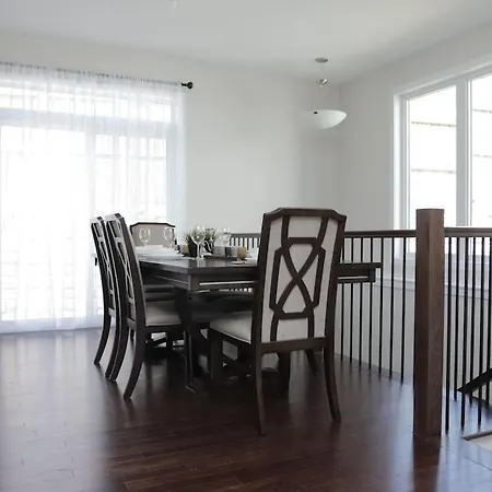 The Pizzicato Comfort And Convenience Close To Downtown Ottawa