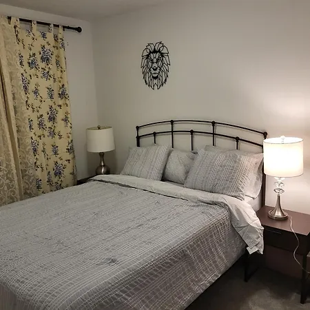 Lovely Townhouse For Short-term Homestay