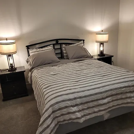 Lovely Townhouse For Short-term Homestay Ottawa