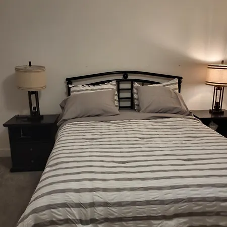 Lovely Townhouse For Short-term Homestay *