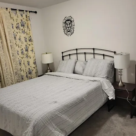 Homestay Lovely Townhouse For Short-term *