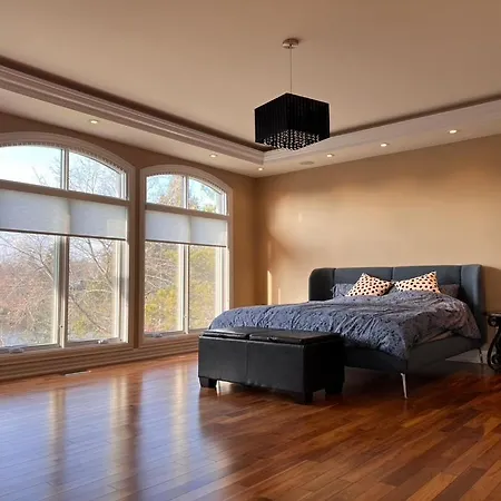Manotick Villa Ottawa