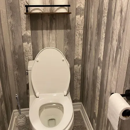 Guest In Ottawa's New Edinburgh Area
