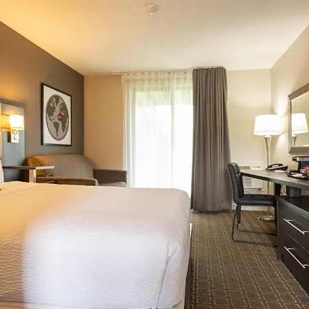 Hotel Ramada By Wyndham On The Rideau