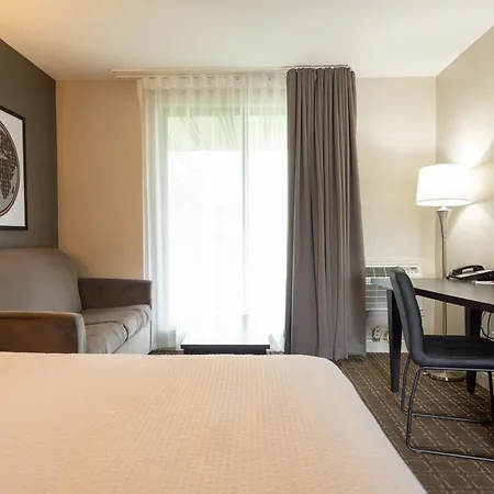 Hotel Ramada By Wyndham On The Rideau