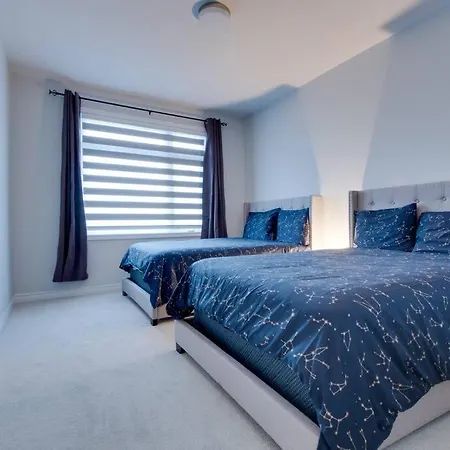 Peaceful House At Barrhaven Villa