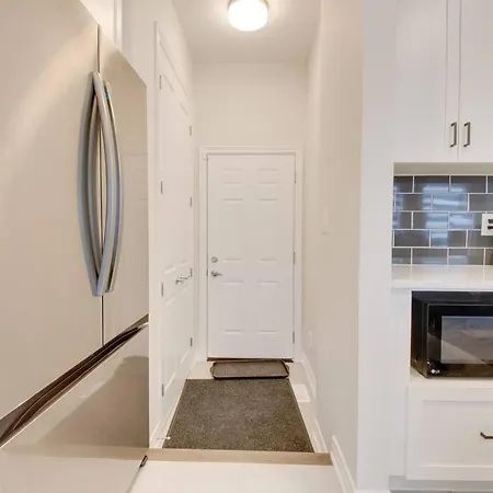 Villa Peaceful House At Barrhaven Ottawa