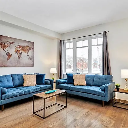 Holiday home Modern Townhome Near Attractions Ottawa