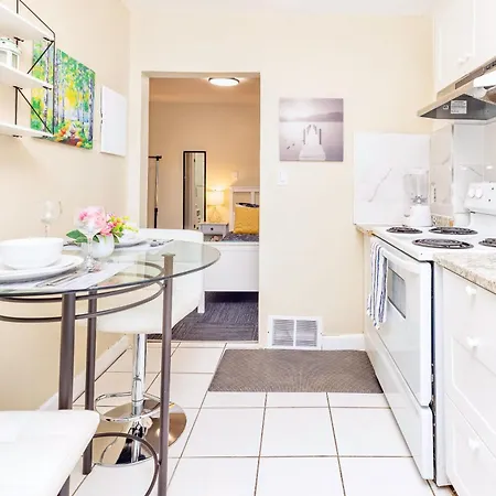 1br In Chinatown - Pet-friendly Apartment