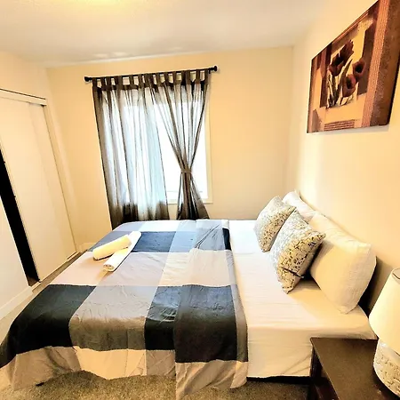 Homestay Graceful Oasis Ottawa