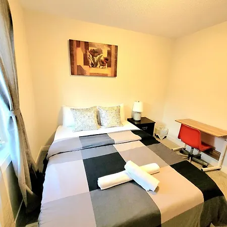 Homestay Graceful Oasis Ottawa