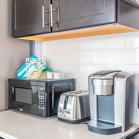 Apartment Pet Friendly - 1br Newly Renovated *
