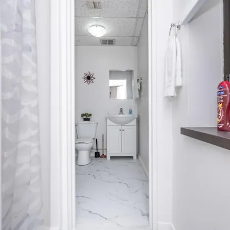 Apartment With King Bed - Near Chinatown *