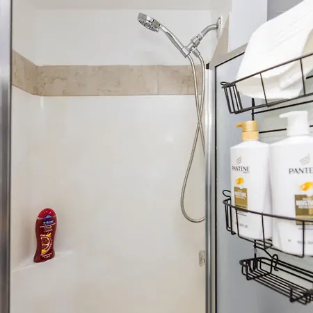 Studio Close To Algonquin College - Pet Friendly * Ottawa