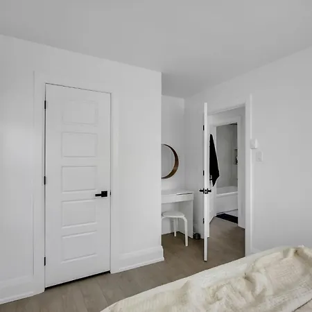 Apartment Modern 2br Near Downtown Free Parking Ottawa