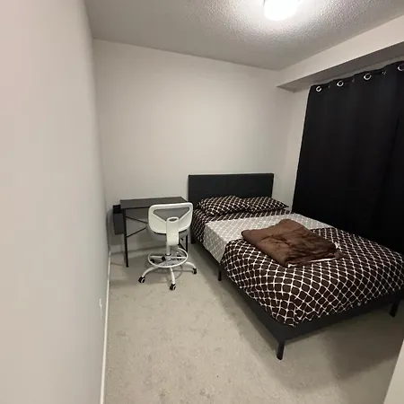Cozy Modern In A Family Friendly Neighborhood Ottawa