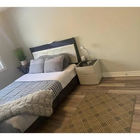 Guest house Beautiful One Bedroom 5 Minutes From Int Airport