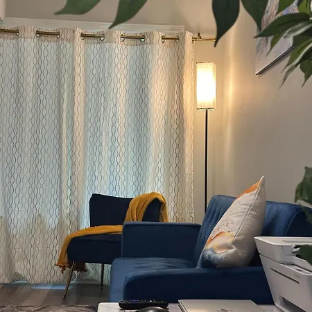 Beautiful One Bedroom 5 Minutes From Int Airport Ottawa