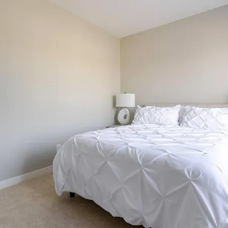 Apartment Stonebridge Golf Nest Ottawa
