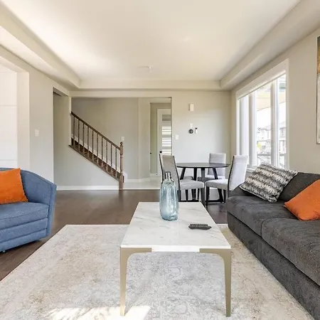 Stonebridge Golf Nest Apartment Ottawa