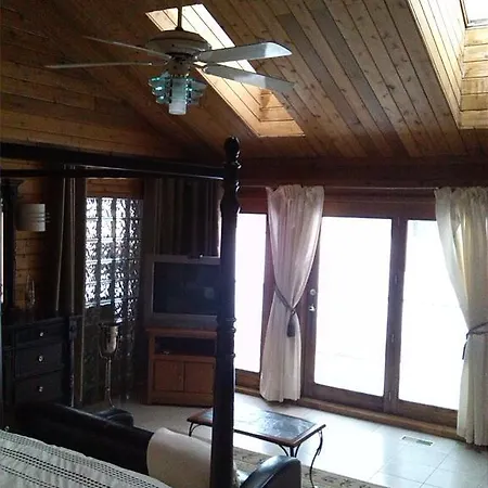 Country View Manor Guest house