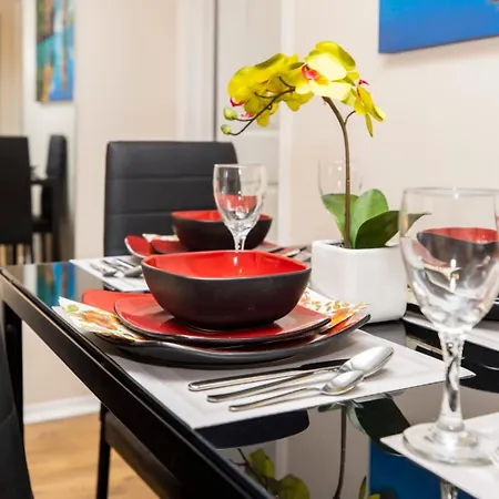 Apartment Close To Algonquin College - Pet Friendly