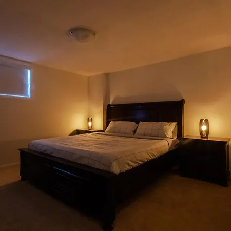 Apartment Modern 1br Haven With Big Lounge Ottawa