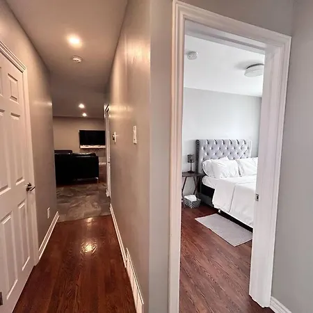 Spacious And Cosy Bungalow * Ottawa
