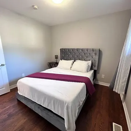 Holiday home Spacious And Cosy Bungalow Ottawa