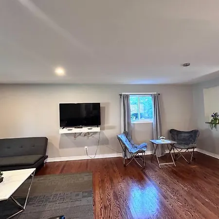 Holiday home Spacious And Cosy Bungalow Ottawa