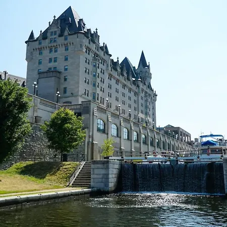 Hotel - Dwtn - Parliament Hill By Ihg 3*