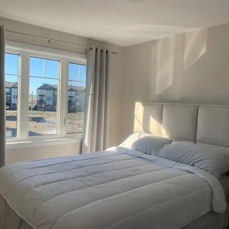Brand New House * Ottawa