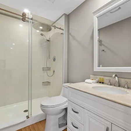 W Hot Tub 4 Beds 4 Car Parking 1845 Sq Ft Ottawa