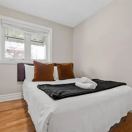 W Hot Tub 4 Beds 4 Car Parking 1845 Sq Ft *