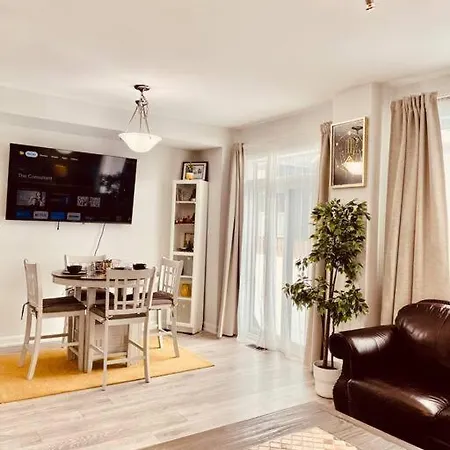 Krishna Newly Built-3 Bedroomtownhouse Ottawa