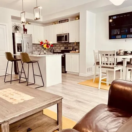 Krishna Newly Built-3 Bedroomtownhouse Holiday home *