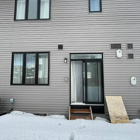 Holiday home Krishna Newly Built-3 Bedroomtownhouse